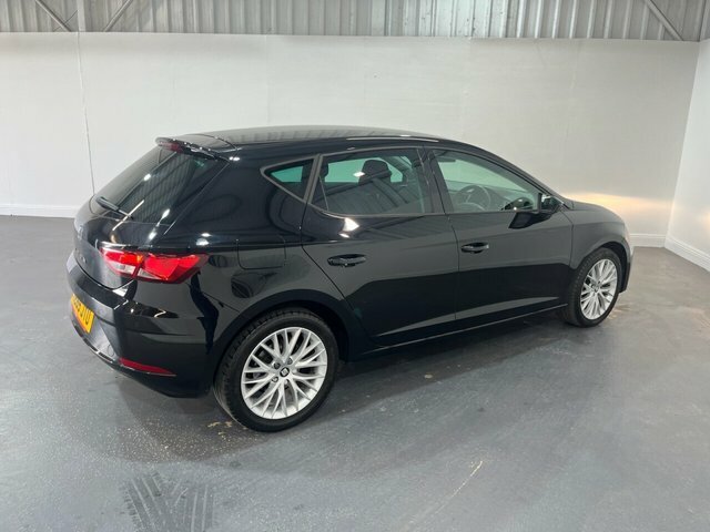 Seat Leon 1.5 Tsi Evo Se Dynamic Hatchback YE69JTU Black #3