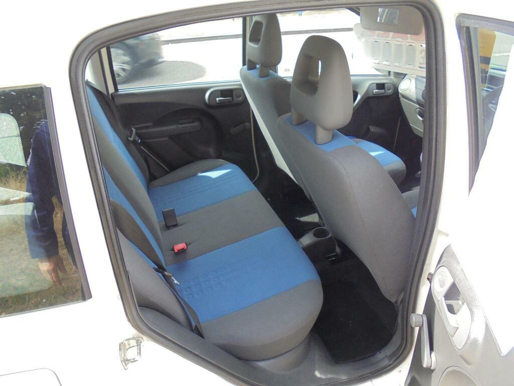 Fiat Panda Active White #8