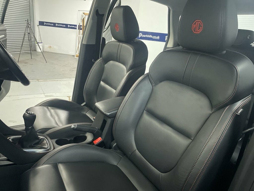 MG ZS 1L Exclusive PE22SFX Black #4