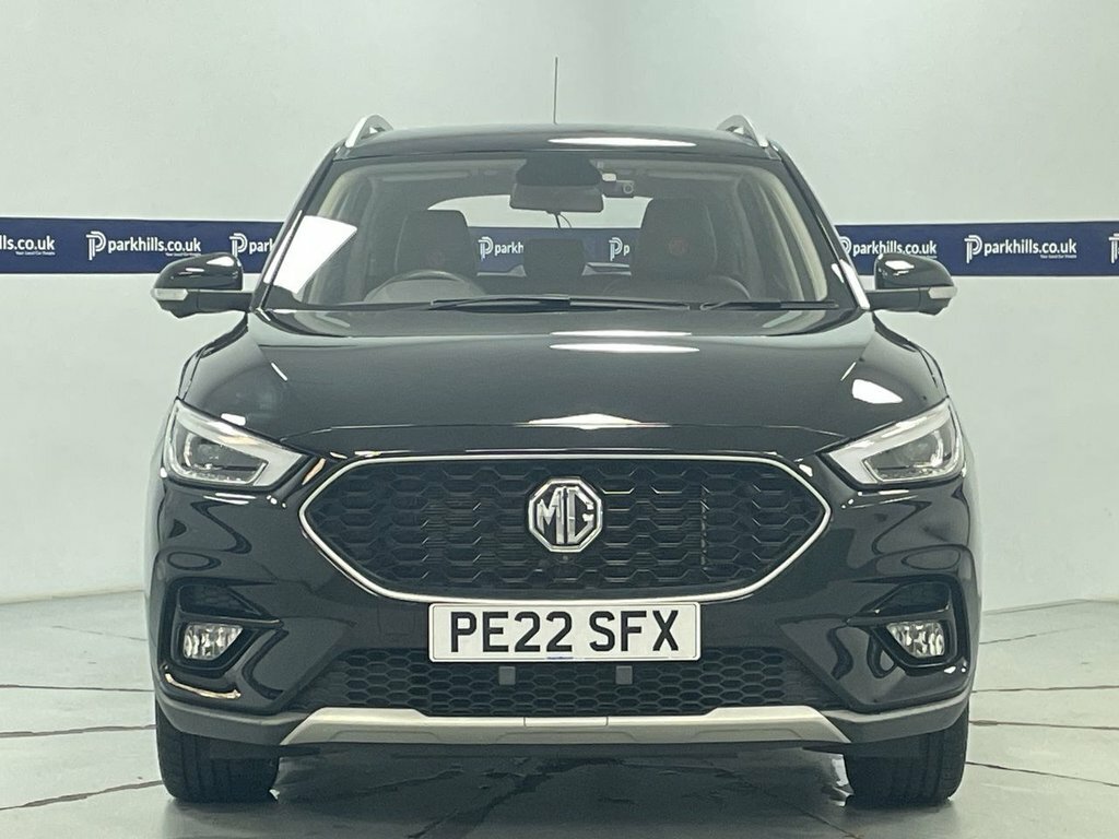 MG ZS 1L Exclusive Black #2