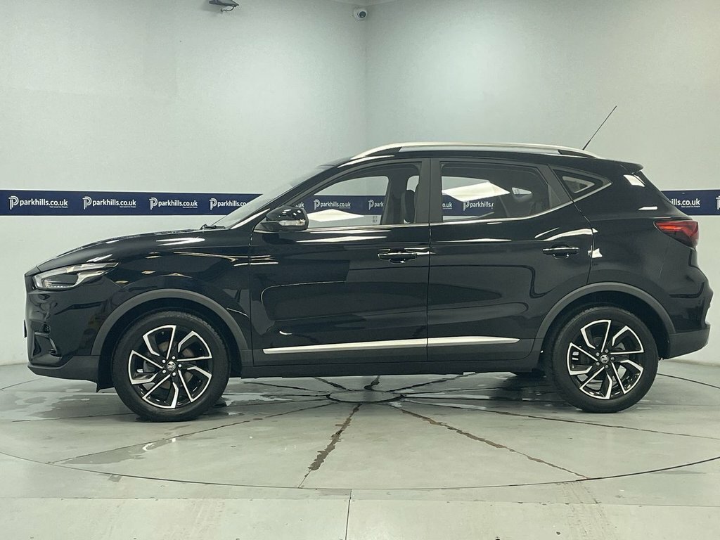 MG ZS 1L Exclusive Black #6