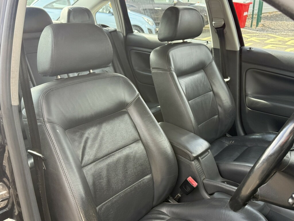 Volkswagen Passat  Blue #12