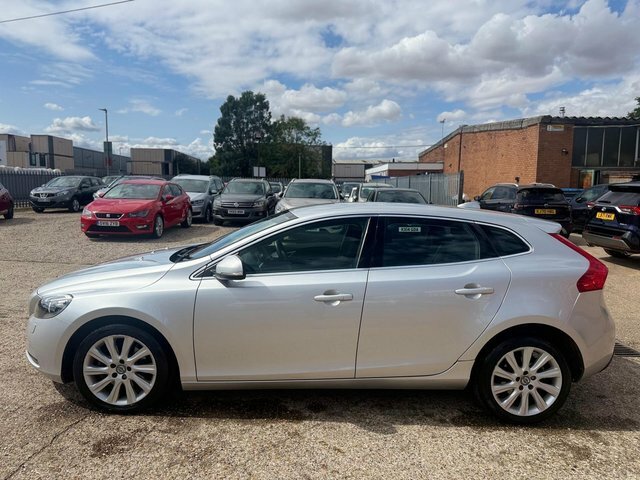 Volvo V40 Hatchback KN16CBV Silver #6