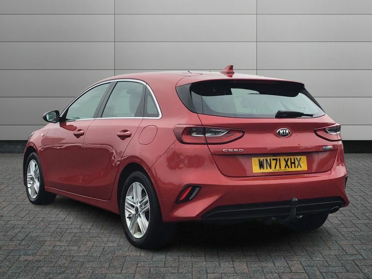 Kia Ceed 1.0T Gdi Isg 2  #2