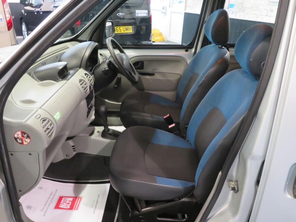 Renault Kangoo Expression Dci 5-Door Grey #12