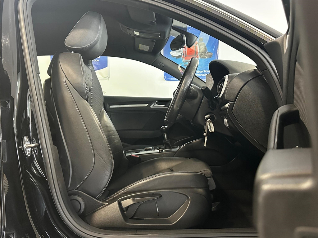Audi A3 1.6 Tdi S Line Sportback Euro 5 Ss #3