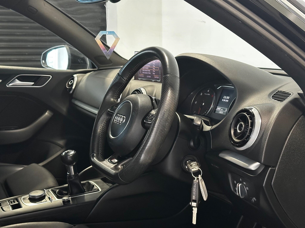 Audi A3 1.6 Tdi S Line Sportback Euro 5 Ss #2