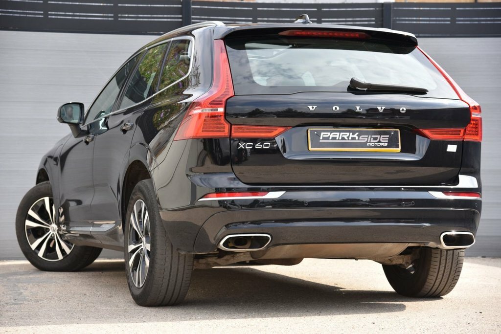 Volvo XC60 2L Inscription Expression YY70NHV Black #3