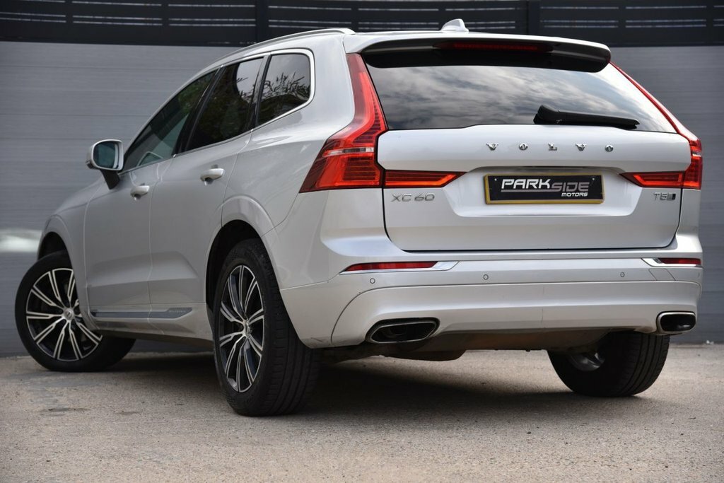 Volvo XC60 2L Inscription DK68HFV Silver #3