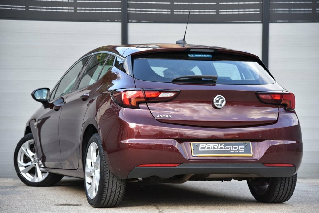 Vauxhall Astra 1.4L Sri Red #3