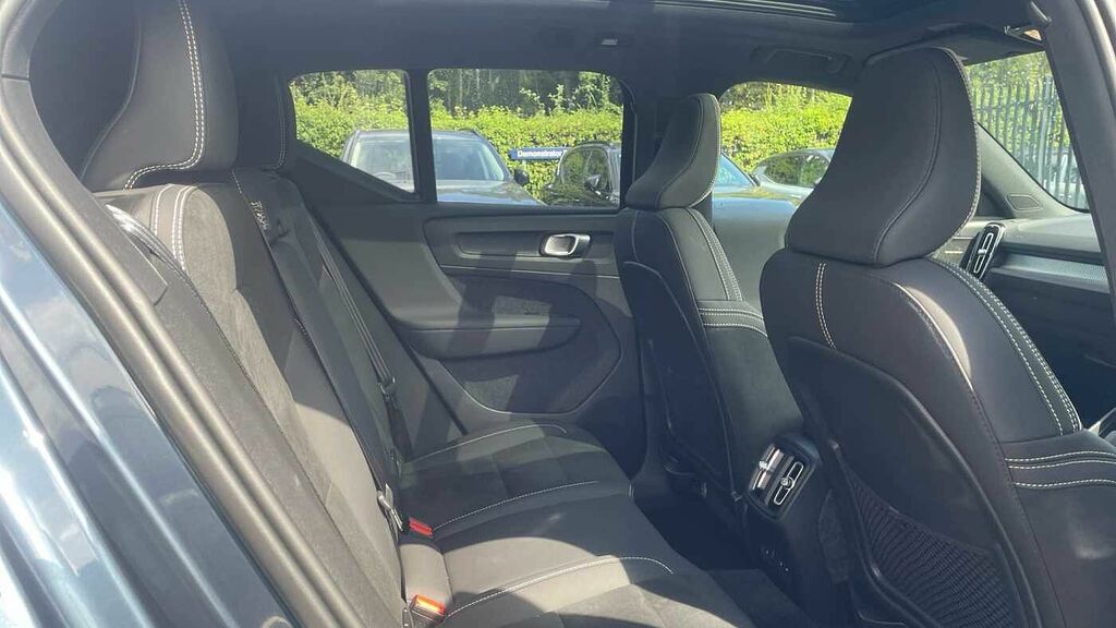 Volvo EX40 Black Edition Ultra, Single Motor Extended Range, Blue #6