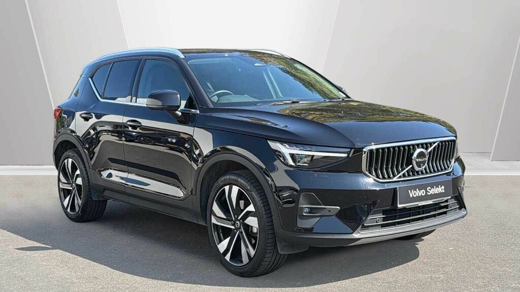 Volvo XC40 B4 P Ultra Bright WF75JXE Black