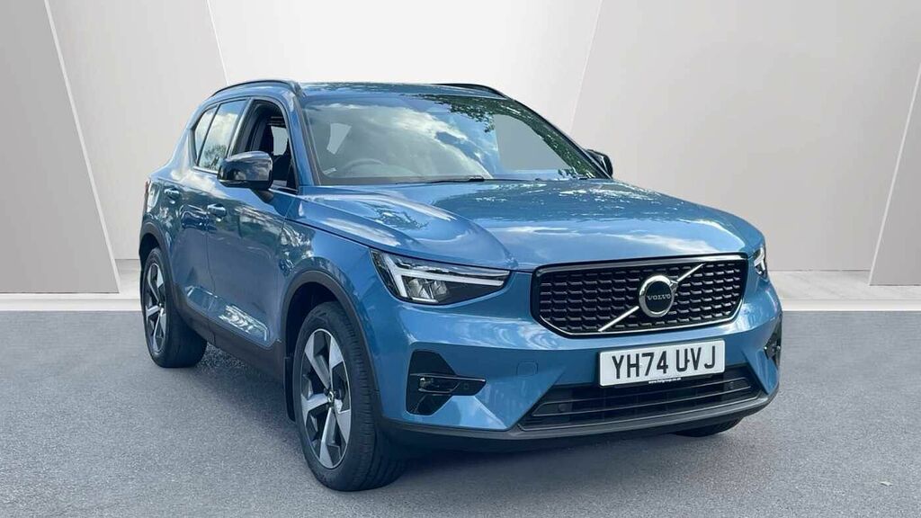 Volvo XC40 2.0 B3p Plus Dark YH74UVJ Blue