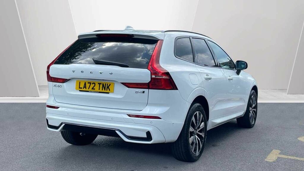 Volvo XC60 2.0 B4d Plus Dark Awd Geartronic White #2
