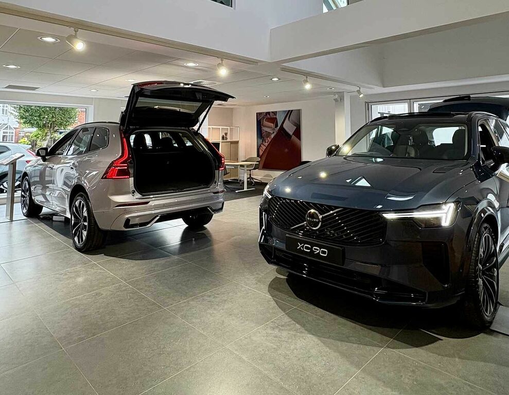 Volvo XC90 Recharge Inscription, T8 Awd Plug-in Hybrid, 7 Sea Black