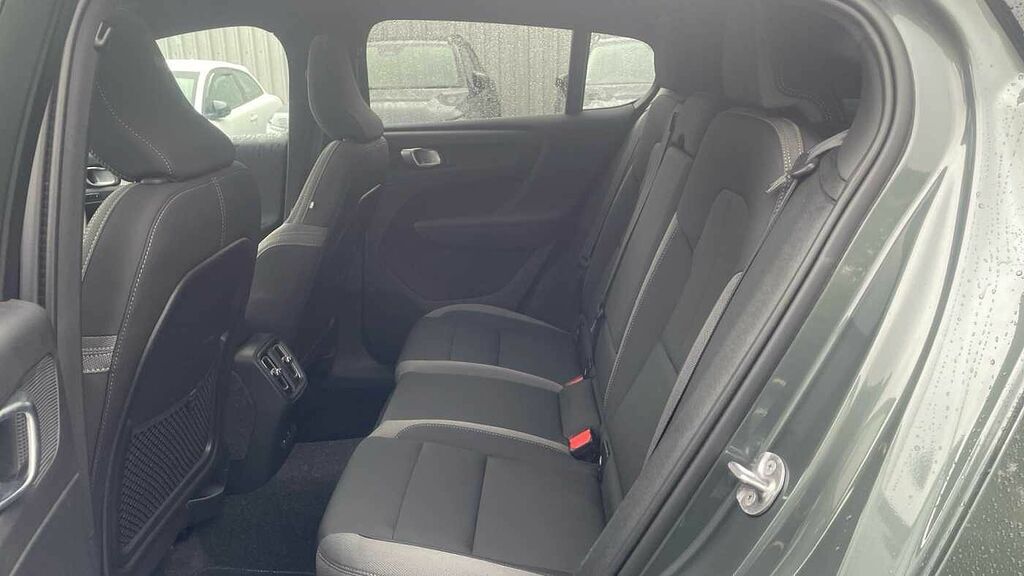 Volvo EC40 Black Edition Plus, Single Motor Extended Range, E Grey #30