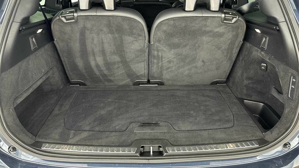 Volvo XC90 Plus Pro Blue #14