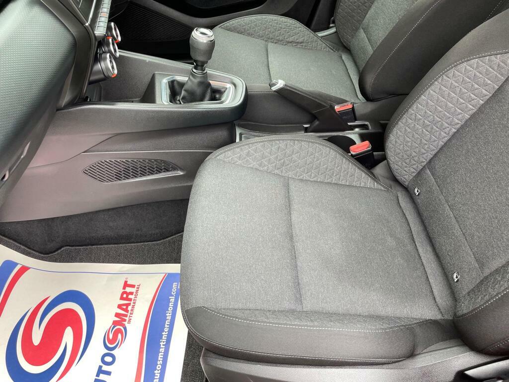 Renault Clio 1.6 E-tech Hybrid 140 Launch Edition White #11