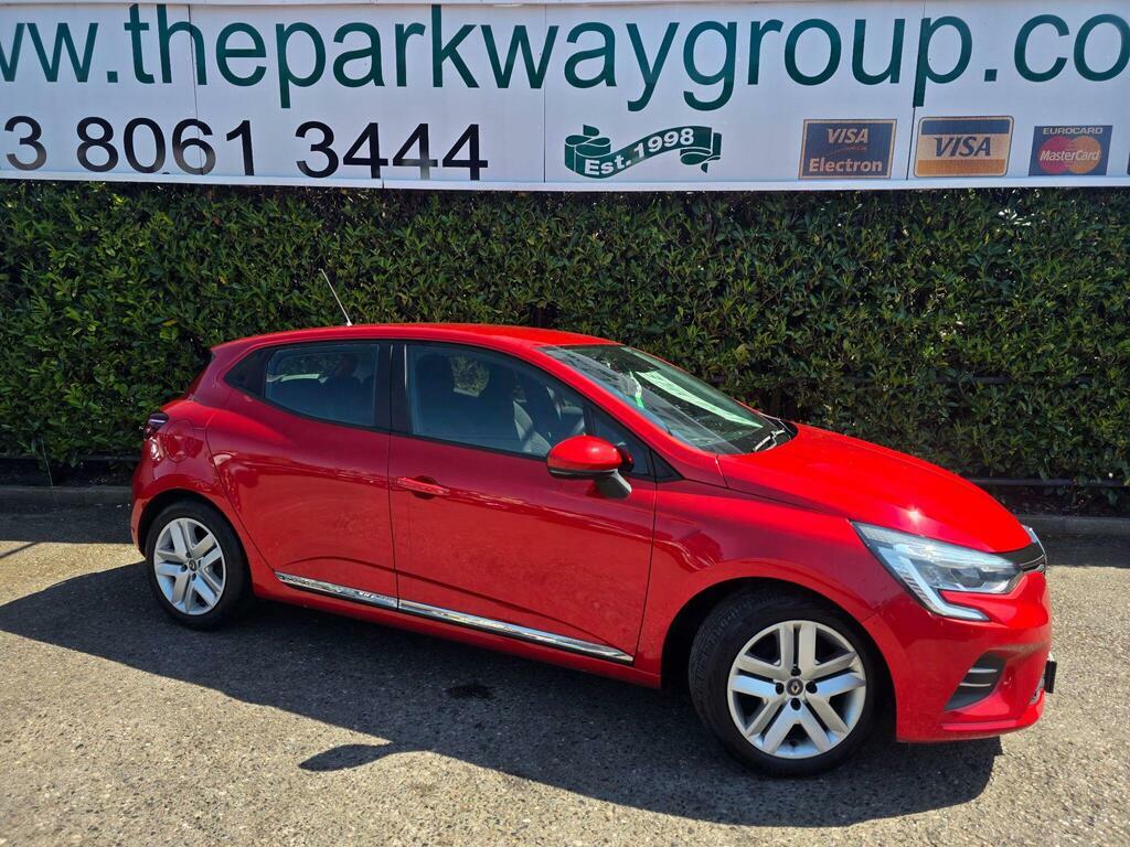 Renault Clio 1.6 E-tech Hybrid 140 Launch Edition White #1