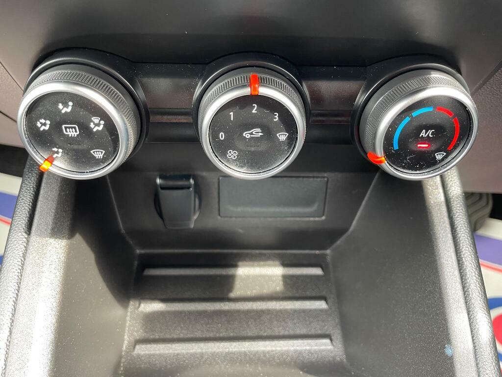 Renault Clio 1.6 E-tech Hybrid 140 Launch Edition White #24