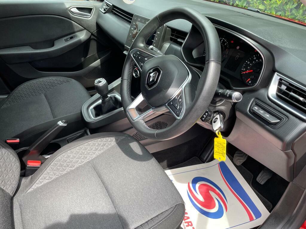 Renault Clio 1.6 E-tech Hybrid 140 Launch Edition White #7