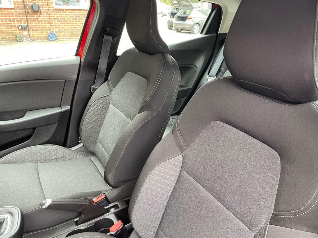 Renault Clio 1.6 E-tech Hybrid 140 Launch Edition White #12