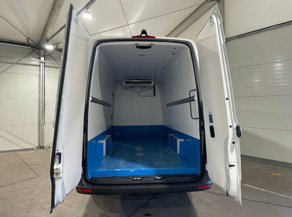 Mercedes-Benz Sprinter 2L Progressive White #4