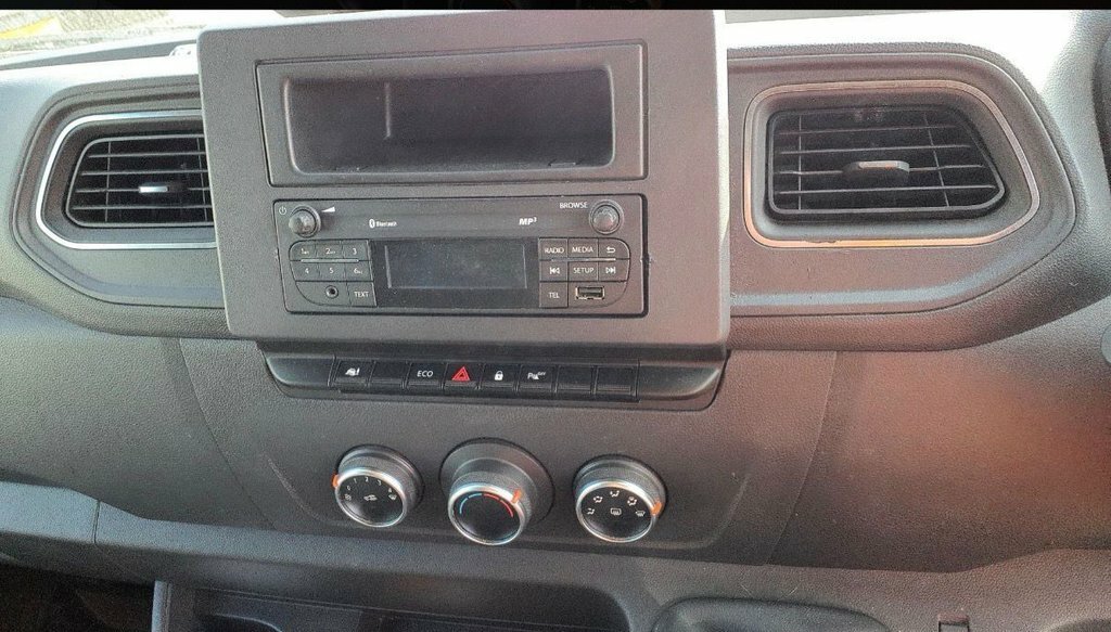 Vauxhall Movano 2.3L Edition WA03LRA White #5