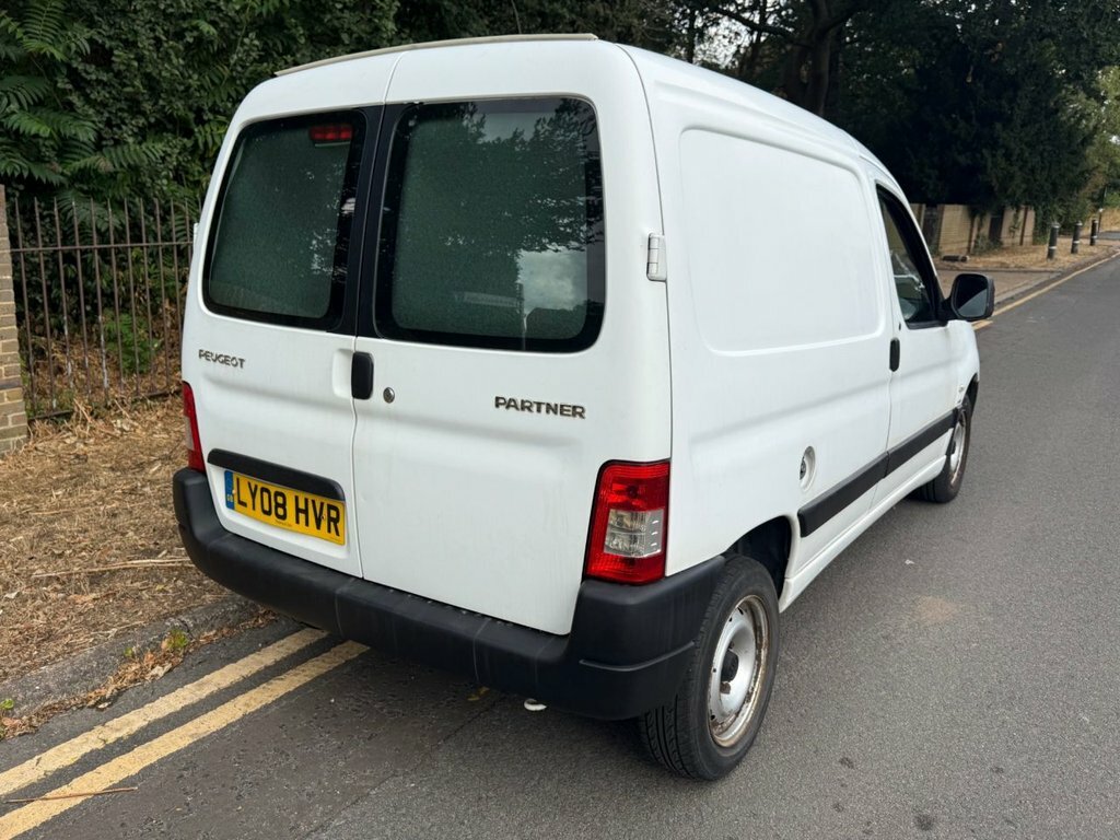Peugeot Partner 1.6L 800Lx LY08HVR White #4