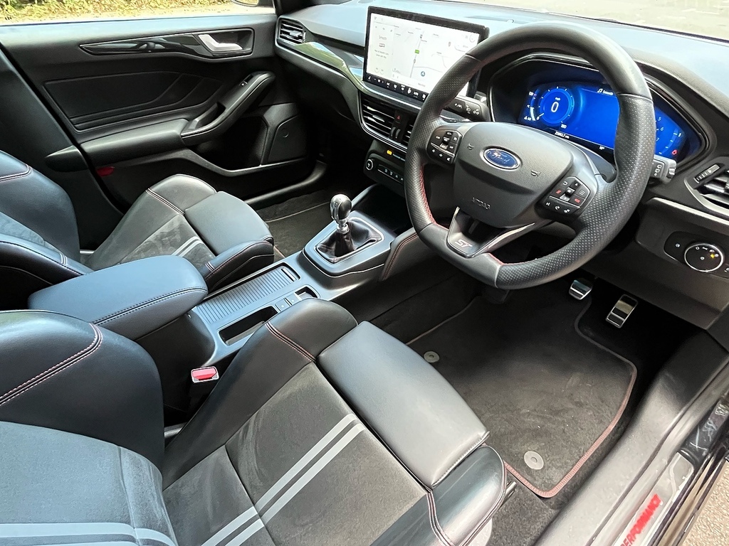 Ford Focus Hatchback AV22RKN Black #4