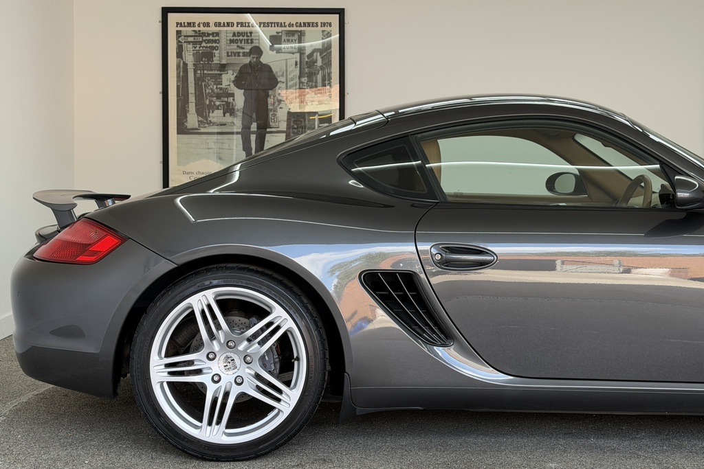 Porsche Cayman Unknown Black #8