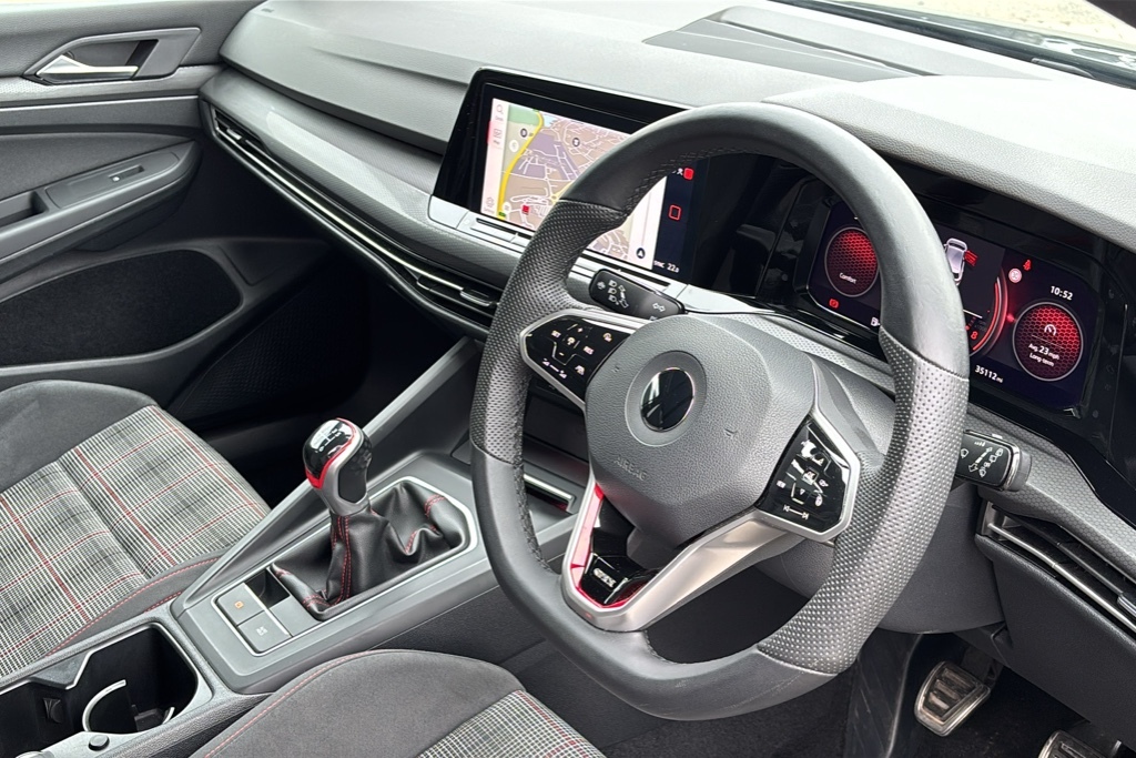 Volkswagen Golf 2.0 Tsi Gti 245 Ps Black #6