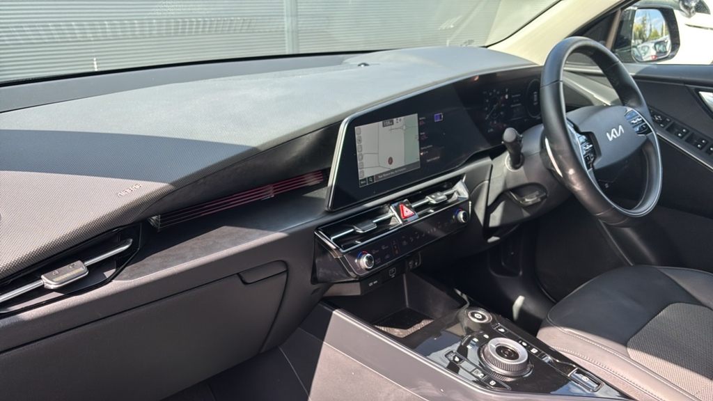 Kia e-Niro 150Kw 3 65Kwh 201 Ps Black #2