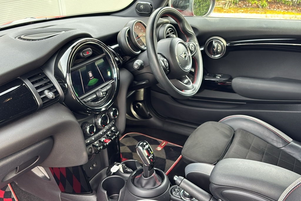 Mini Hatch 2.0 Jcw II Comfortnav Pack 8 Speed YG70YLA Red #2