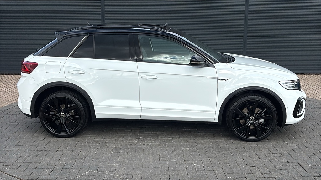 Volkswagen T-Roc 1.5 Tsi Black Edition Plus Dsg 0 Ps Black #4