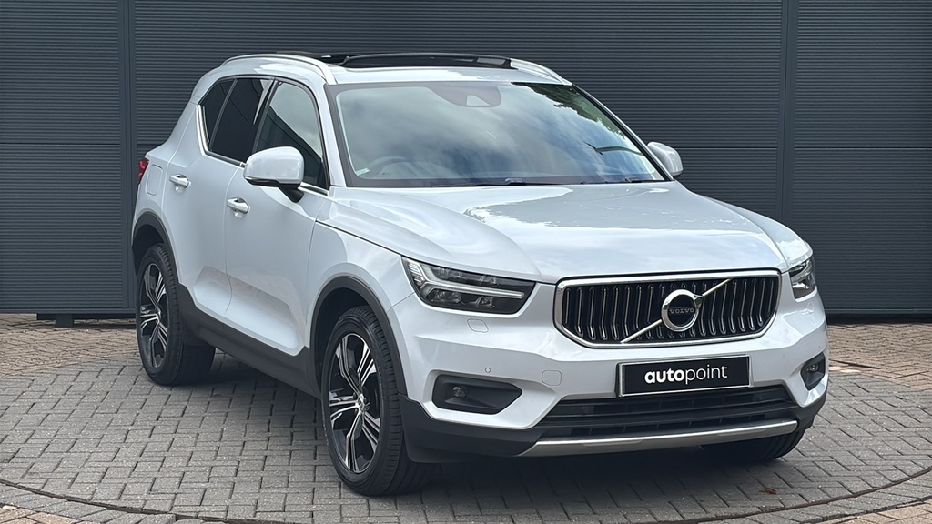 Volvo XC40 2.0 B4p Inscription Pro Awd 0 Ps Silver