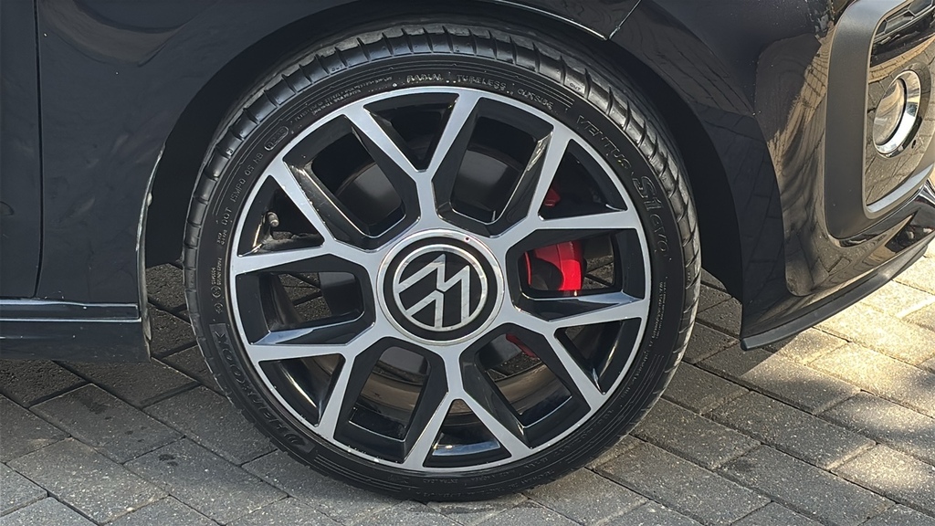 Volkswagen Up 1.0 115Ps Up Gti 115 Ps Black #5