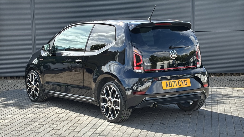 Volkswagen Up 1.0 115Ps Up Gti 115 Ps Black #3