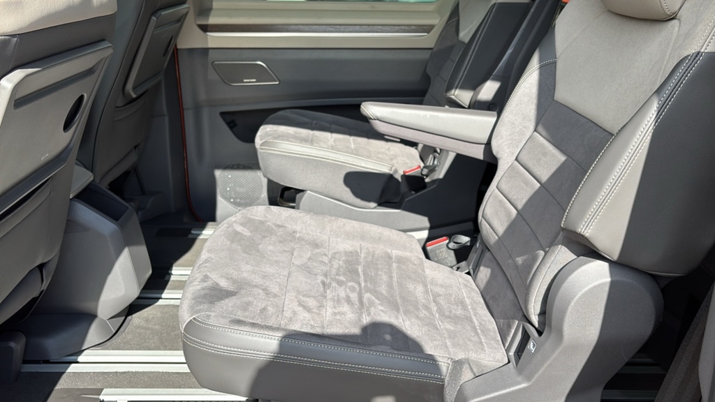 Volkswagen Multivan Life Grey #10