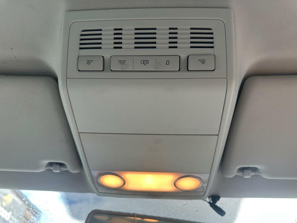 Volkswagen Transporter Shuttle Grey #21