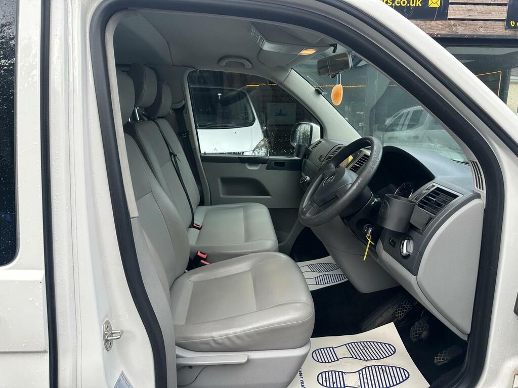 Volkswagen Transporter Shuttle Grey #13