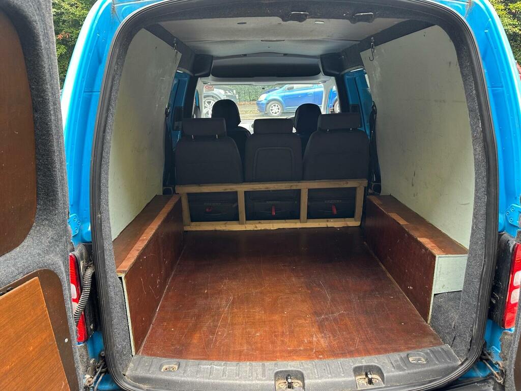 Volkswagen Caddy Maxi 1.6 Tdi C20 White #29
