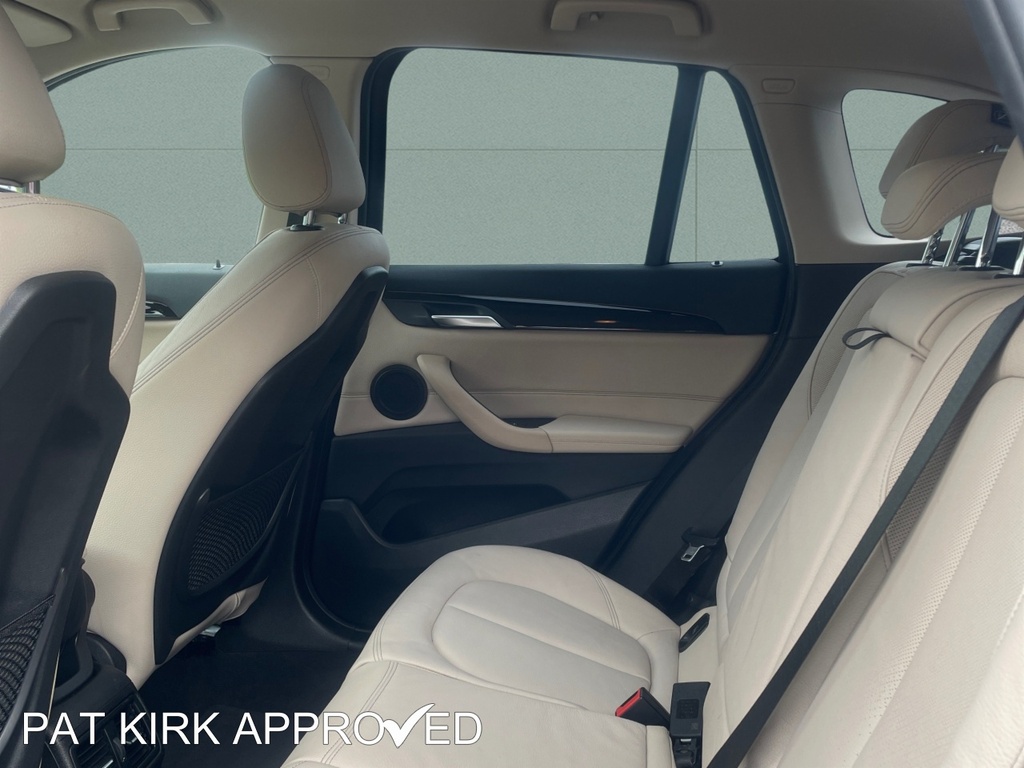 BMW X1 2018 68 2.0  #9