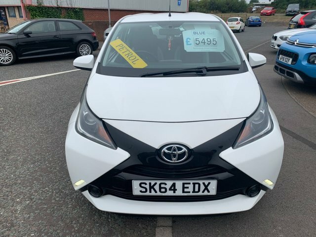 Toyota Aygo 2014 1.0 Vvt-i X-play Hatchback SK64EDX White #2