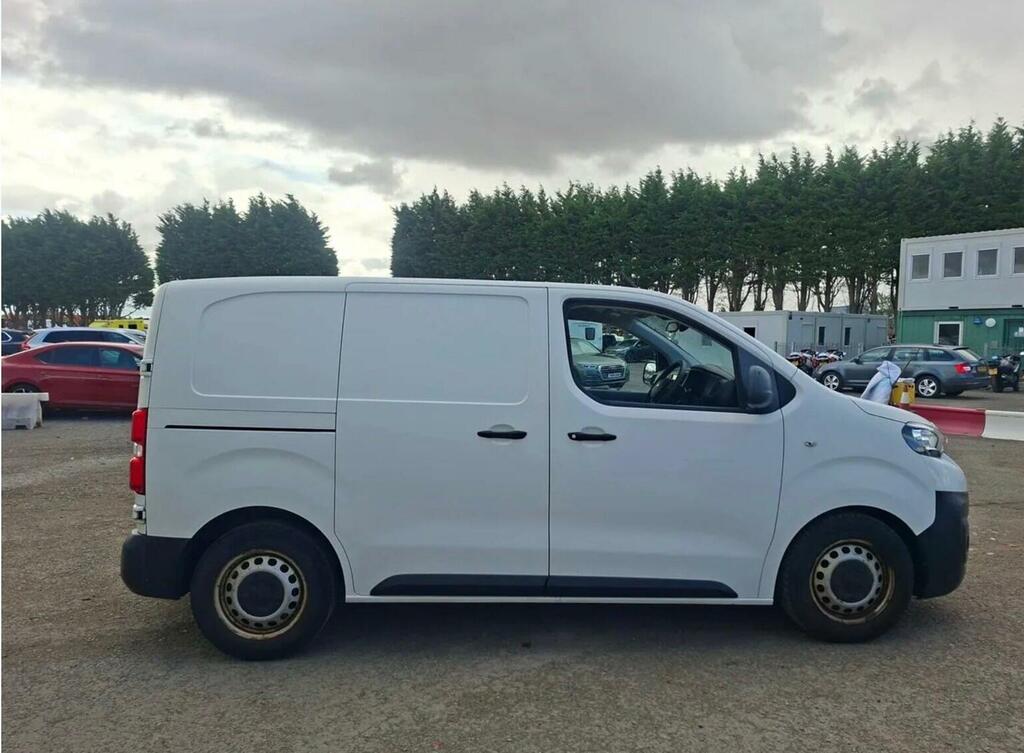 Peugeot Expert 1.6 Bluehdi 1000 Professional Compact Panel Van Sw White