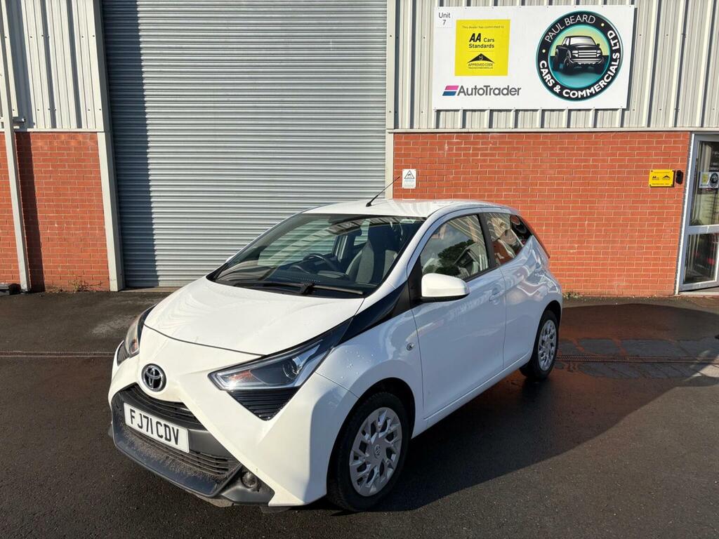 Toyota Aygo 1.0 Vvt-i X-play Euro 6 Ss White