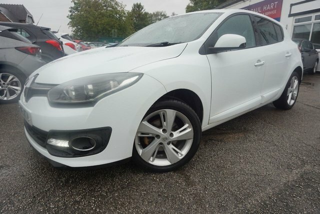 Renault Megane 2015 1.5 Dci Energy Dynamique Tomtom Hatchback HN15MTV White #2
