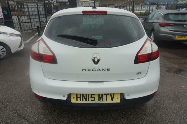 Renault Megane 2015 1.5 Dci Energy Dynamique Tomtom Hatchback HN15MTV White #6