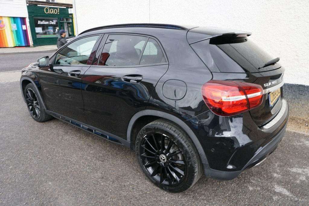 Mercedes-Benz GLA Class 1.6 Gla180 Amg Line Edition 7G-dct Euro 6 Ss LO69LKZ Black #5