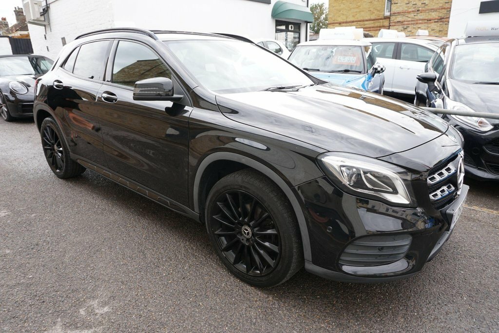 Mercedes-Benz GLA Class 1.6 Gla180 Amg Line Edition 7G-dct Euro 6 Ss Black